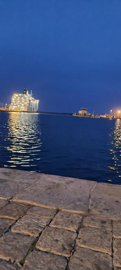 Nouveau Bien Lumineux Tout Confort En Centre Ville Sète Exterior foto